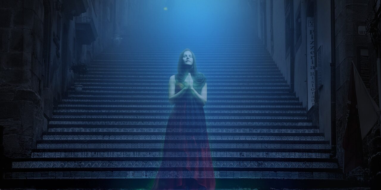 DYING TO KNOW PODCAST — GHOST SHORTS #2 — GRANDMA’S STORIES